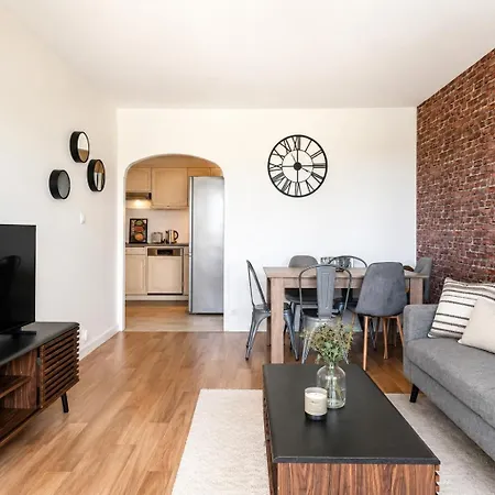 Brick Loft - Ventilation & Fraicheur - Parking Gratuit - Ideal Familles - Proche Centre-ville *