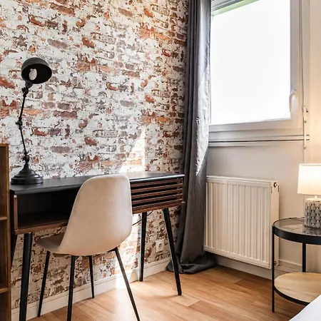 Brick Loft - Ventilation & Fraicheur - Parking Gratuit - Ideal Familles - Proche Centre-ville Lägenhet *